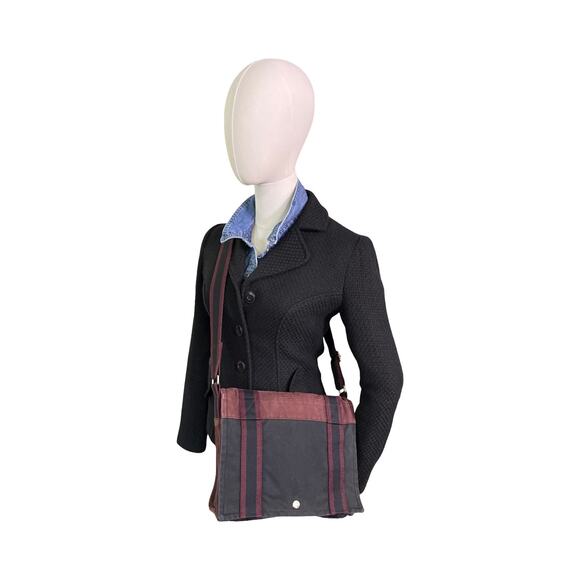 Hermès Fourre Tout Messenger Bag Burgundy and Black Canvas Crossbody - Picture 2 of 16